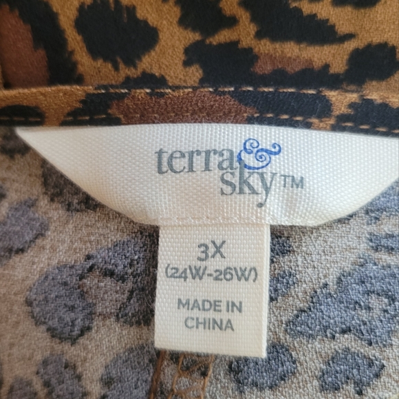 Lady's terra and sky cover up - Picture 2 of 4